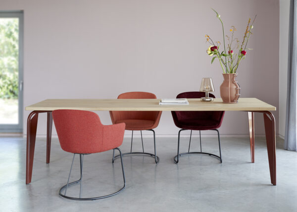 Arcum tafel chairs and table